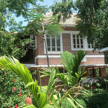 פונדיצ'רי Inn Pondiville Forest Retreat מראה חיצוני תמונה