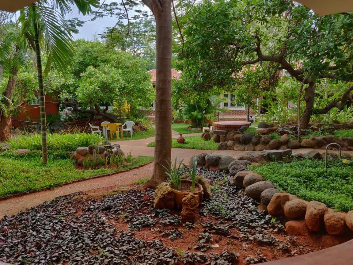 פונדיצ'רי Inn Pondiville Forest Retreat מראה חיצוני תמונה